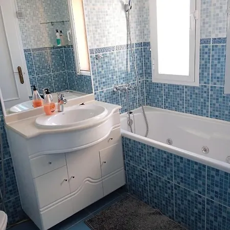 Διαμέρισμα Cozy In Hills