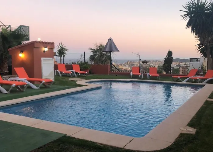 Cozy In Hills Apartment