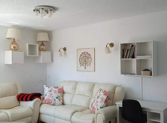 Cozy In Hills Fuengirola