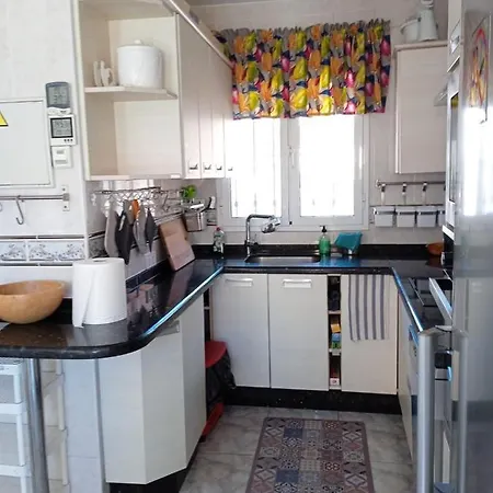 Cozy In Hills Apartment *